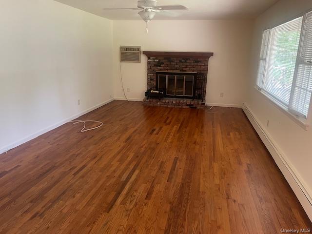 Photo - 8595 Peconic Bay Blvd