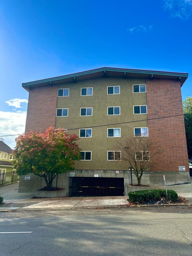 Photo - Maplewood Apartments