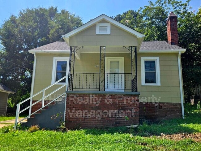 506 Lakeside Ave