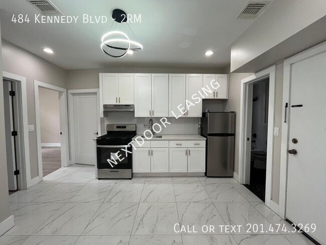 Photo - 484 John F. Kennedy Blvd Unidad 2RM