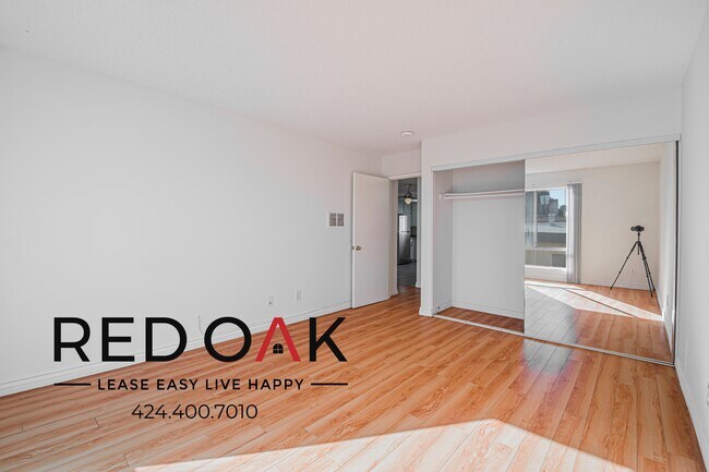 Photo - 3710 Midvale Ave Unit 208