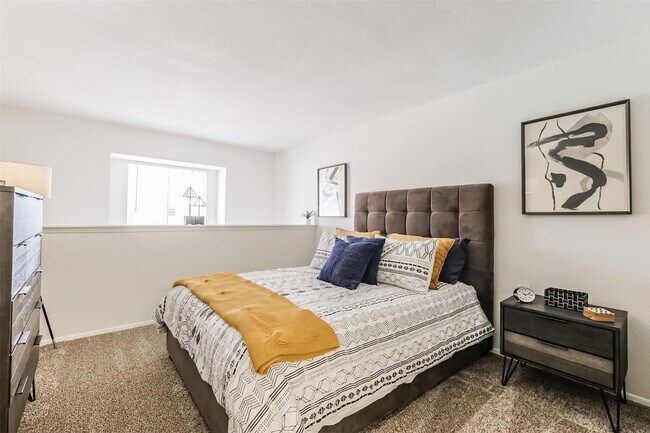 Photo - 8162 Richmond Ave.