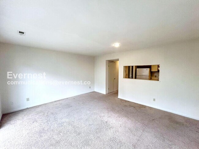 Photo - 3837 Staffordshire Ln