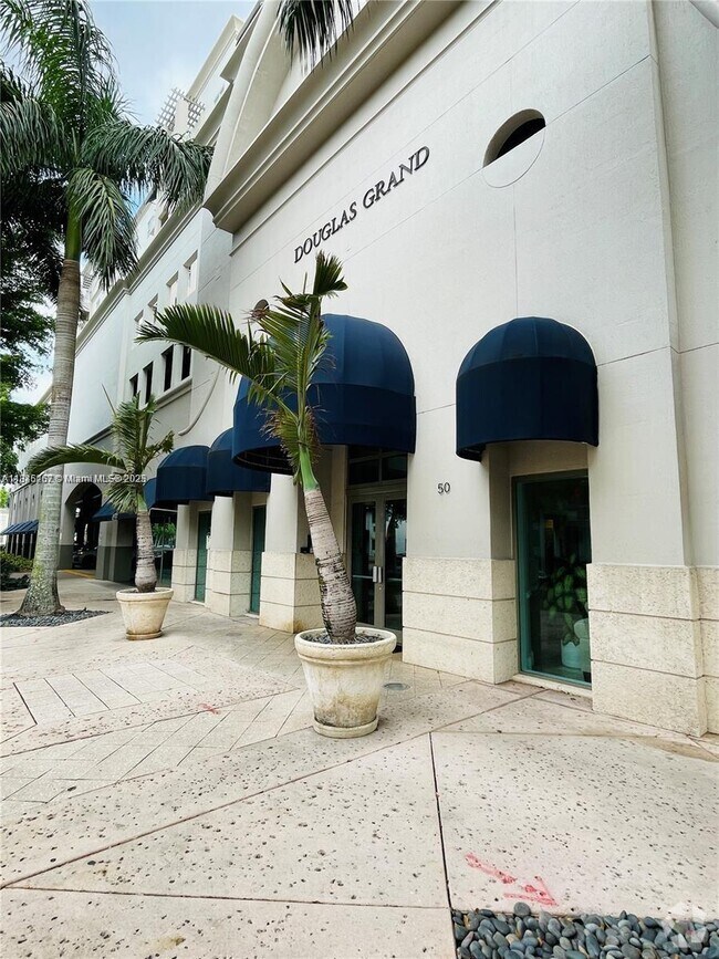 Building Photo - 50 Menores Ave Unit 726 Rental