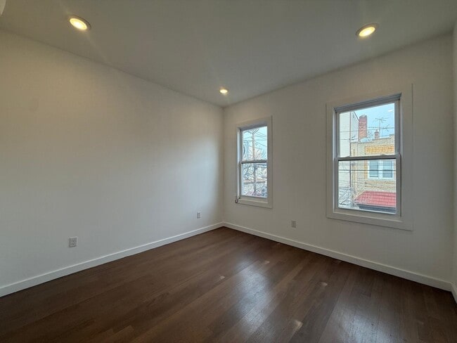 Photo - 107 Magazine St Unit 2R