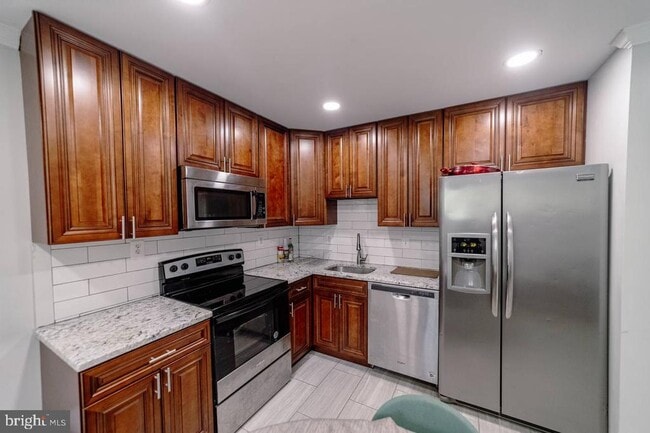 Building Photo - 15218 Nottingham Dr Rental