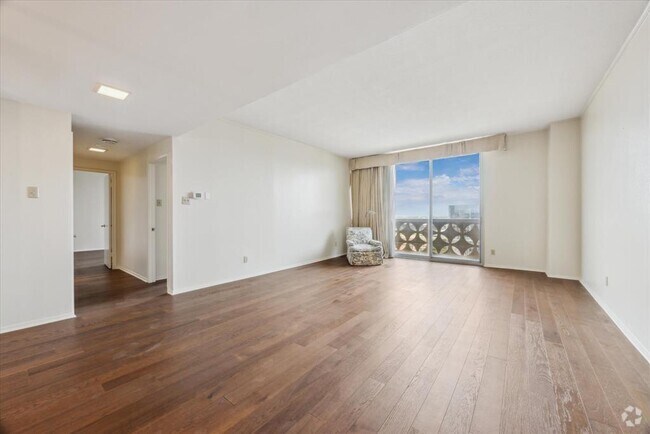 Building Photo - 1801 Lavaca St Unit 14G Rental