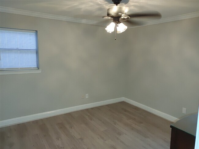 Photo - 6204 Culberson St Unit 12