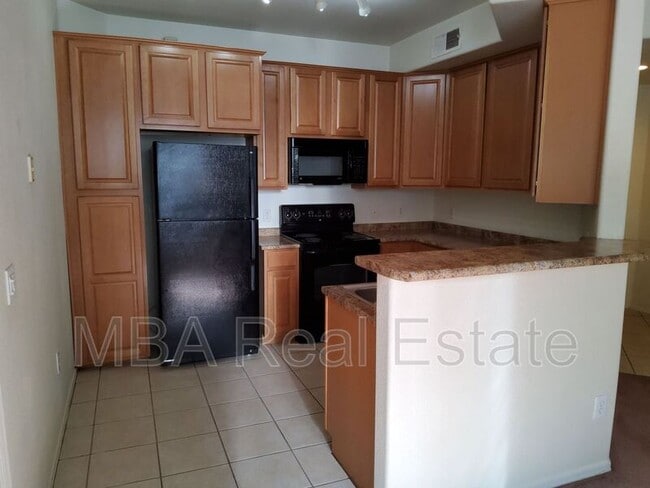 Photo - 5303 N 7th St Unidad 223