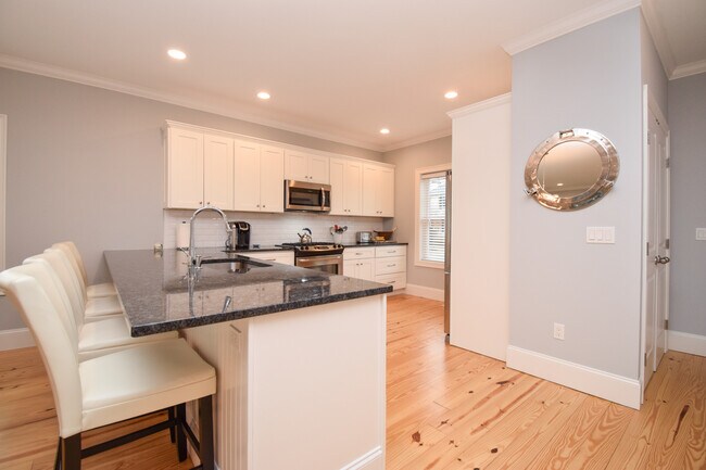 Photo - 19 Eustis Ave