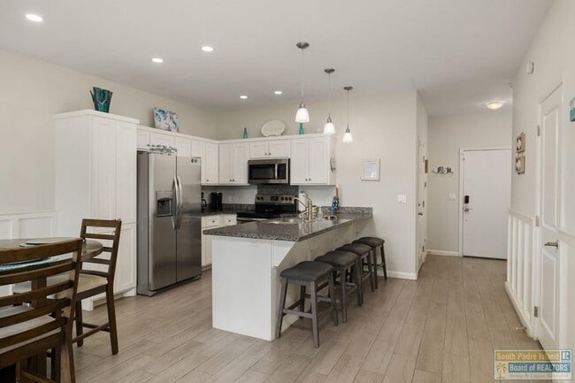 Photo - 128 Las Joyas Blvd