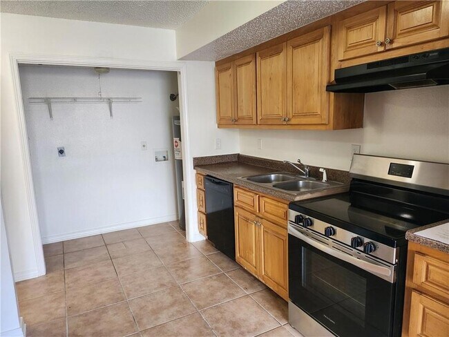Photo - 44 Carriage Ln