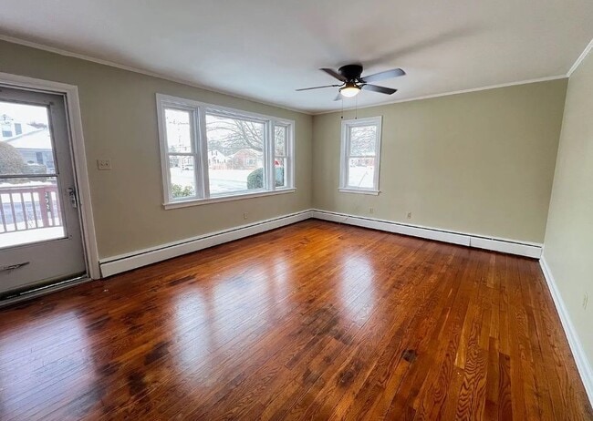 Photo - 202 N Grant St