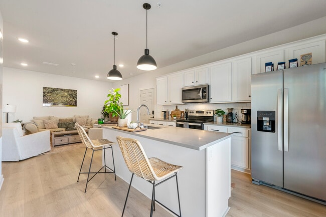 Photo - Wisteria Ridge