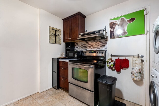 Photo - 3680 Inverrary Dr