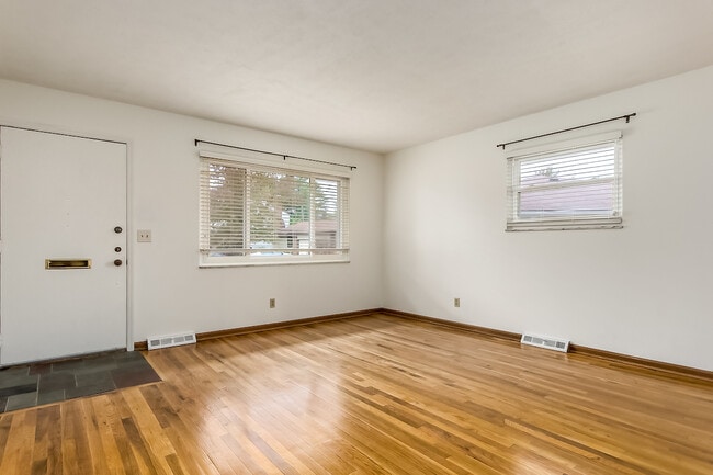 Photo - 5046 Heathmoor Dr Unit 1
