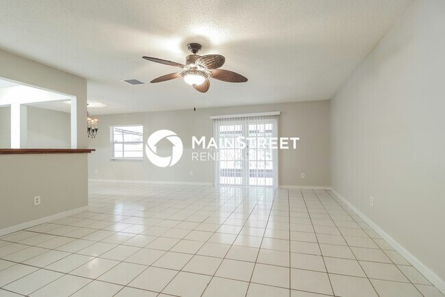 Photo - 4 Bedroom Pet-Friendly Home in Winter Springs, FL with Main Street Renewal