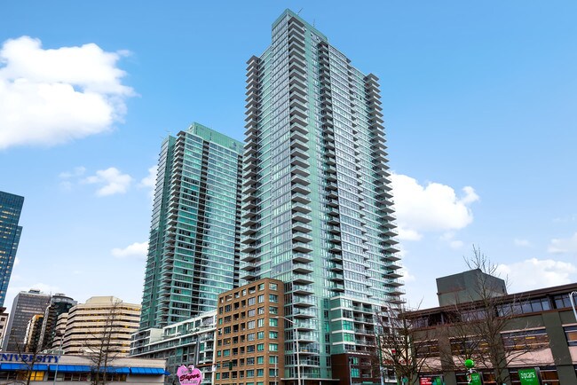 INSIGNIA Condominiums - 2 bedrooms - INSIGNIA Condominiums - 2 bedrooms Unidad 1808S