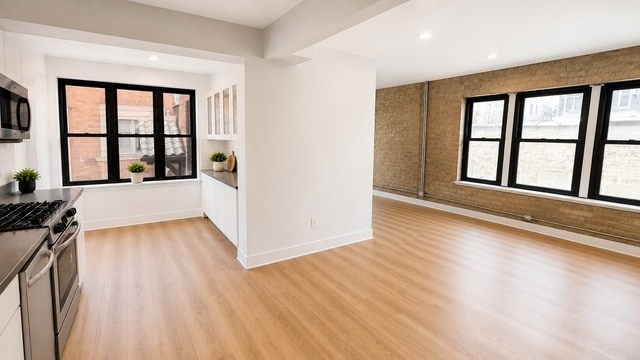 Photo - 4830 W Belle Plaine Ave Unit 1