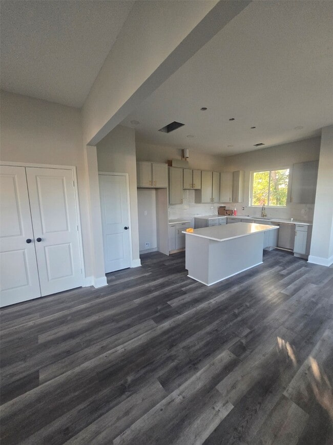 Photo - 2207 Des Chaumes St