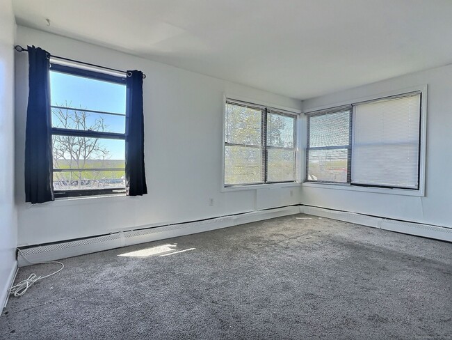 Photo - 185 Palisade Ave Unit 14