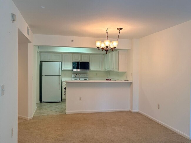 Photo - *NOW AVAILABLE* 3/2 Condo in Fort Myers
