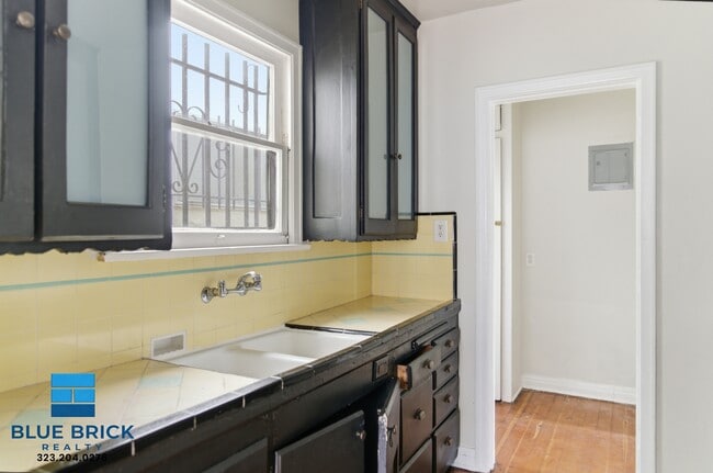 Photo - 1114 Figueroa Terrace