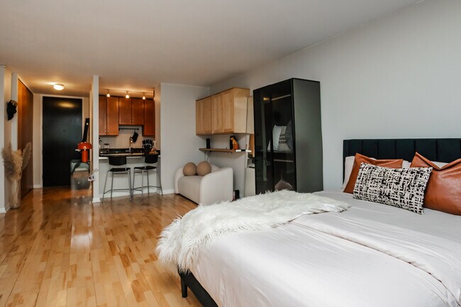 Photo - 535 N Michigan Ave Unit 407