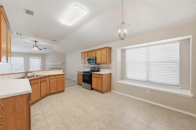 Photo - 3045 Meadowbrook Dr
