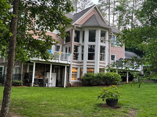 Rear - 11607 Fawn Lake Pky