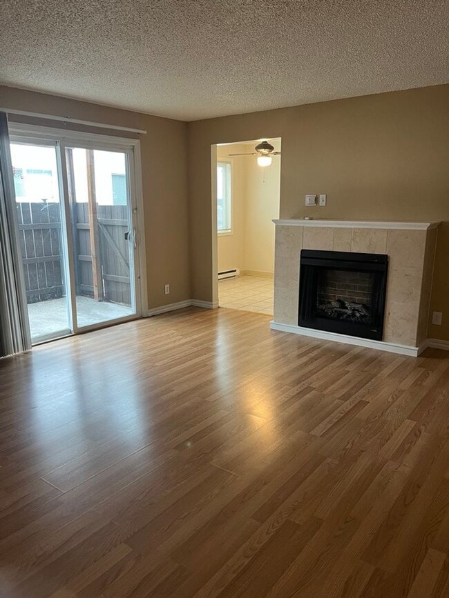 Photo - 2 Bed • 1 Bath Downstairs Unit Unit 3432-69
