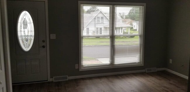 Photo - 546 Marquette St