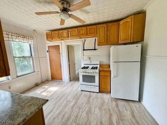 Photo - 4 Swaine Pl