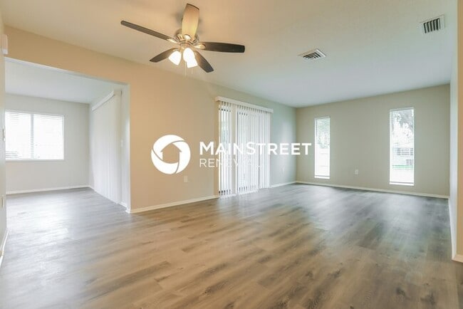 Photo - 3 Bedroom Pet-Friendly Home in VENICE, FL ...