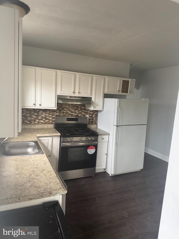 Photo - 219 Johnson Ave