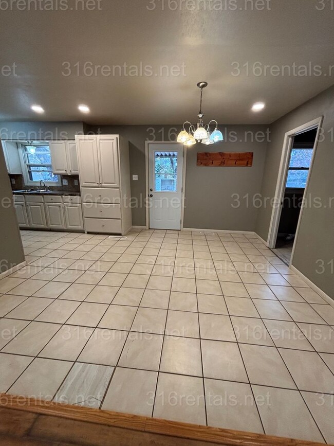 Photo - 3 bedroom 2 bathroom rental available NOW!