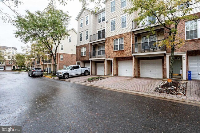 Photo - 9915 Sassafras Ln