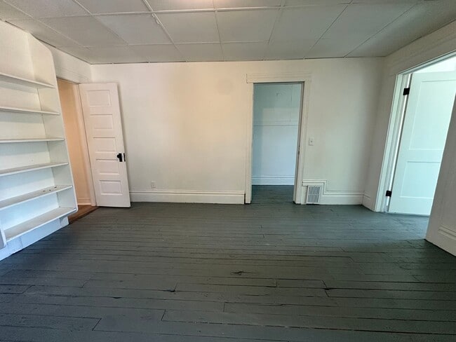 Photo - 106 Battle Creek Ave Unit #2 (Upper)