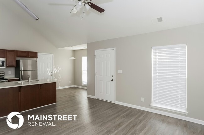 Photo - 7015 Bullock Dr