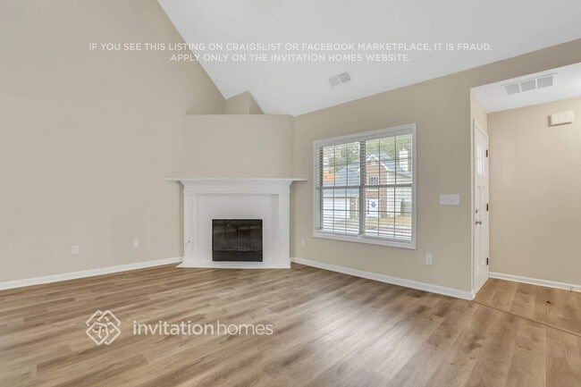 765 Reeves Lake Dr SW