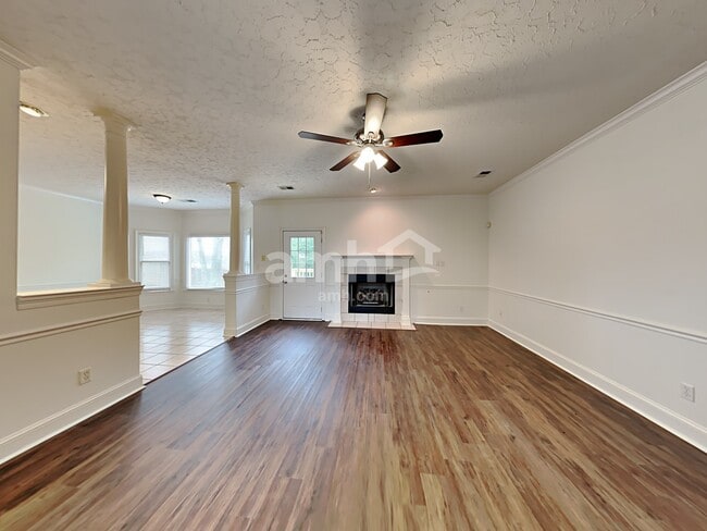 Photo - 6207 Chester Cv