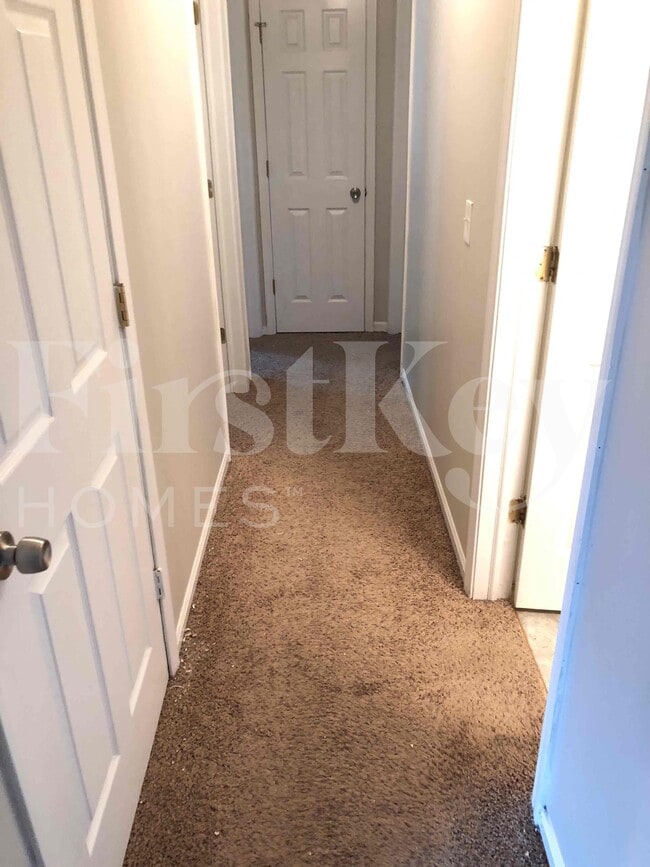 Photo - 127 Saugatuck Rd