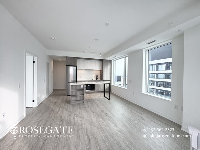 Photo - Pet-Friendly 2-Bedroom Corner Condo with Internet, Balcony & Parking in Mississauga Unit 1404