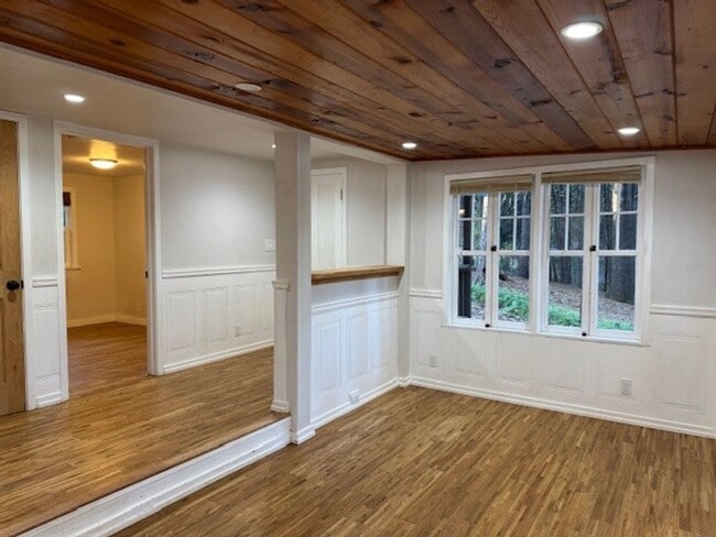 Photo - 14138 Edgewood Dr