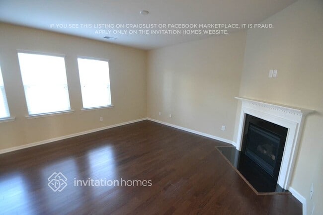 Photo - 2717 Lawson Dr