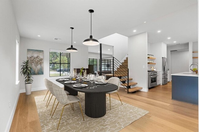 Photo - 5604 Bull Creek Rd