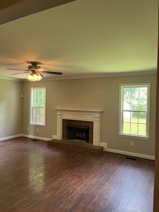 Photo - "Charming 3-Bedroom Home with 2 Full Baths in Beautiful Thompson's Station!"
FENCED BACKYARD!