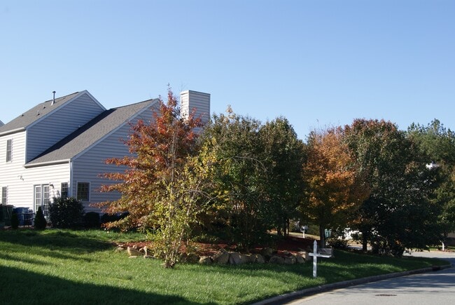 Photo - 5103 Bridgewood Dr