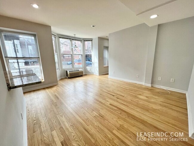 Photo - 2300 18th St NW Unit #106