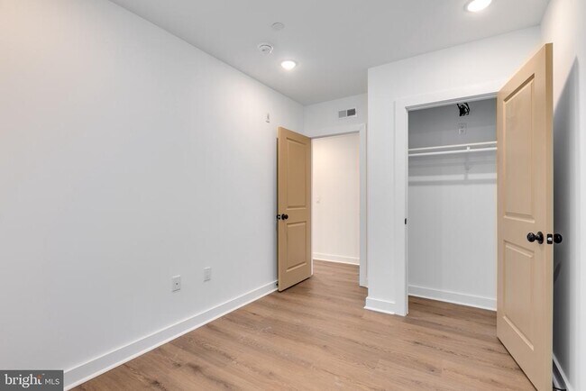 Photo - 1917 W Susquehanna Ave